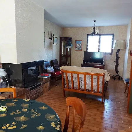 Climatisee Avec Belle Terrasse Et Jardin A - Fr-1-776-133 *