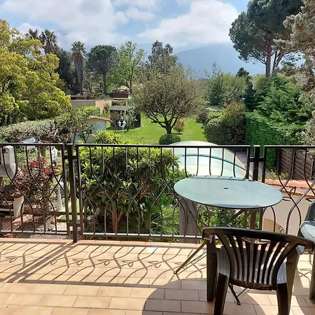 Climatisee Avec Belle Terrasse Et Jardin A - Fr-1-776-133 Villa Saint-Genis-des-Fontaines