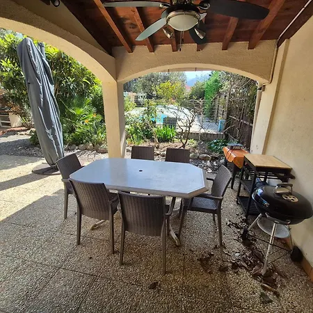Villa Climatisee Avec Belle Terrasse Et Jardin A - Fr-1-776-133 *