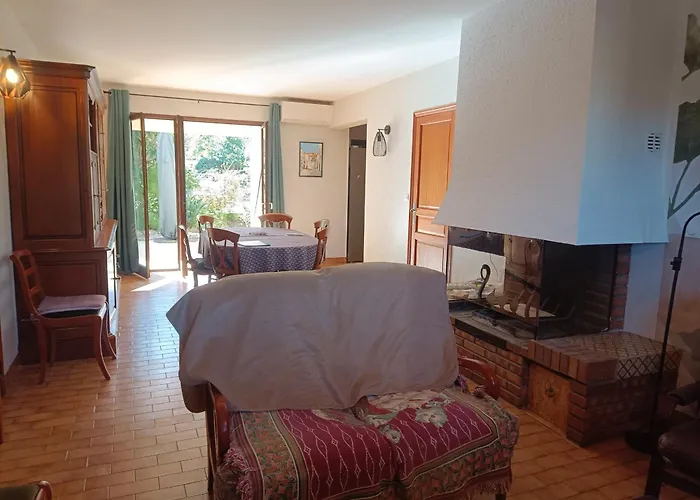 Climatisee Avec Piscine Privee Et Animaux Acceptes - Fr-1-776-133 * Saint-Génis